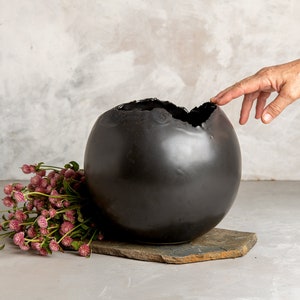 XXL Black Pottery Wide Round Ball-Shaped Planter Pot, Contemporary Large Decorative Planter, Handmade Ceramic Planter, Christmas Gift image 5