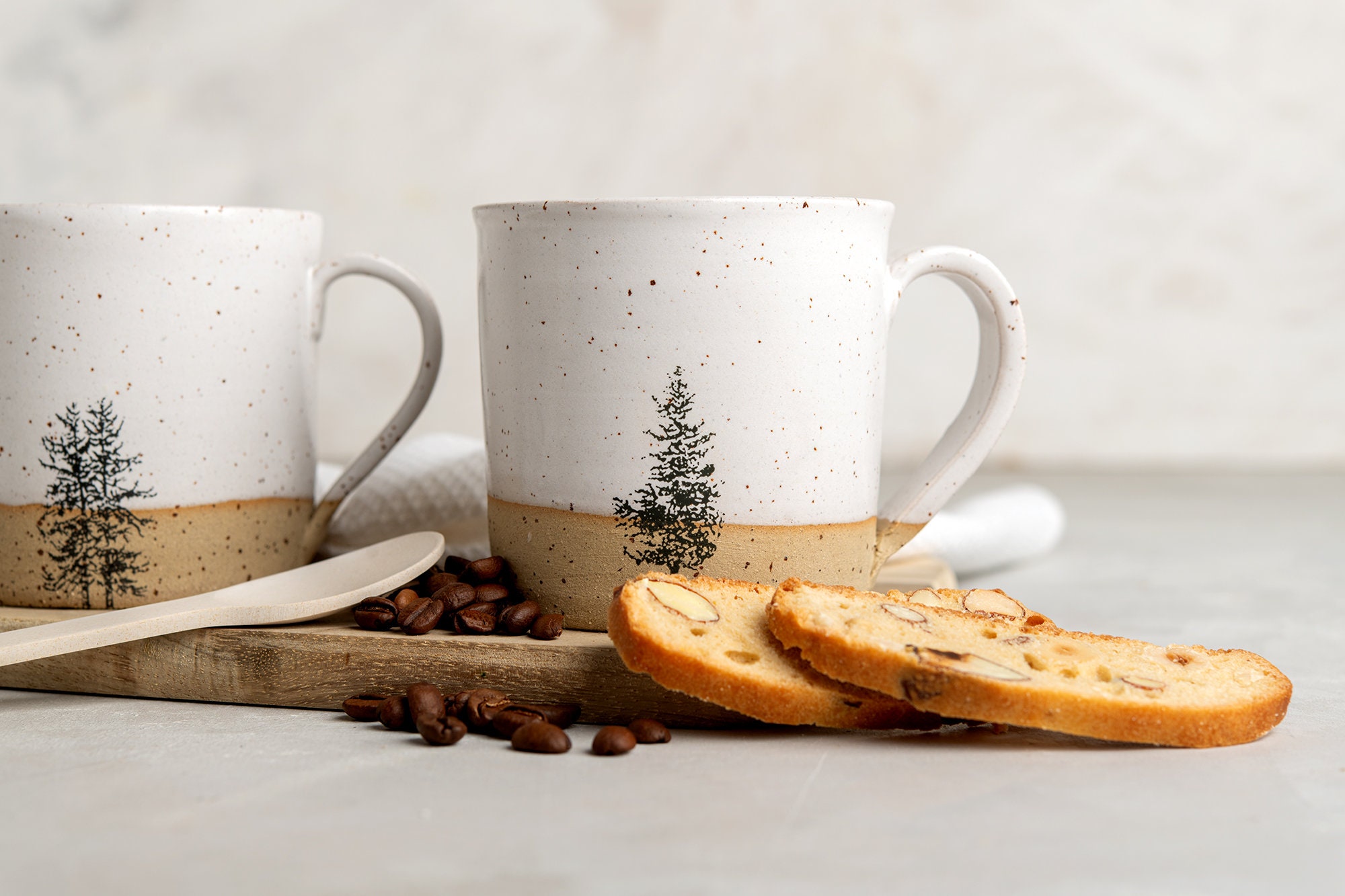 ODIINCY Coffee Mugs Set of 4, Christmas Handmade Aesthetic Coffee Mugs Tea Cups for Office and Home, Artsy Ceramic Coffee Mugs for Women Men, Red 
