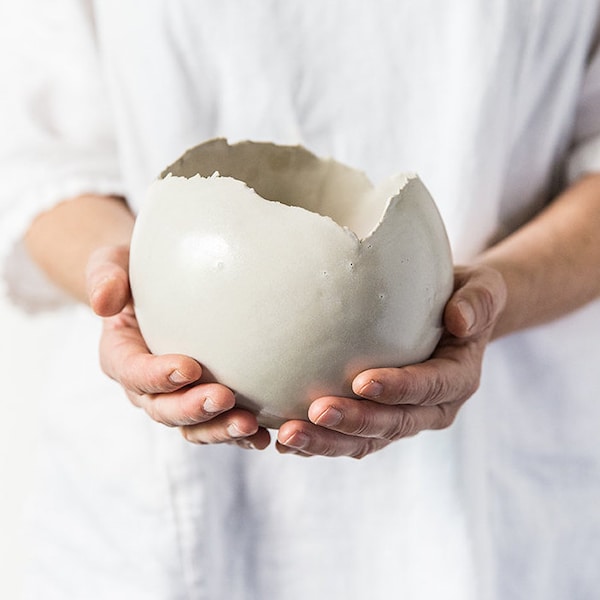 Large White Ceramic Planter for Succulent or Flowers, Egg Shape Vase, Wedding Gift, Contemporary Indoor Plant Round Pot