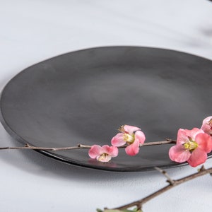 Photo inspiration: Visual Reference: 4 Black Ceramic Plates Set Of 4 Pottery Dinner Plates