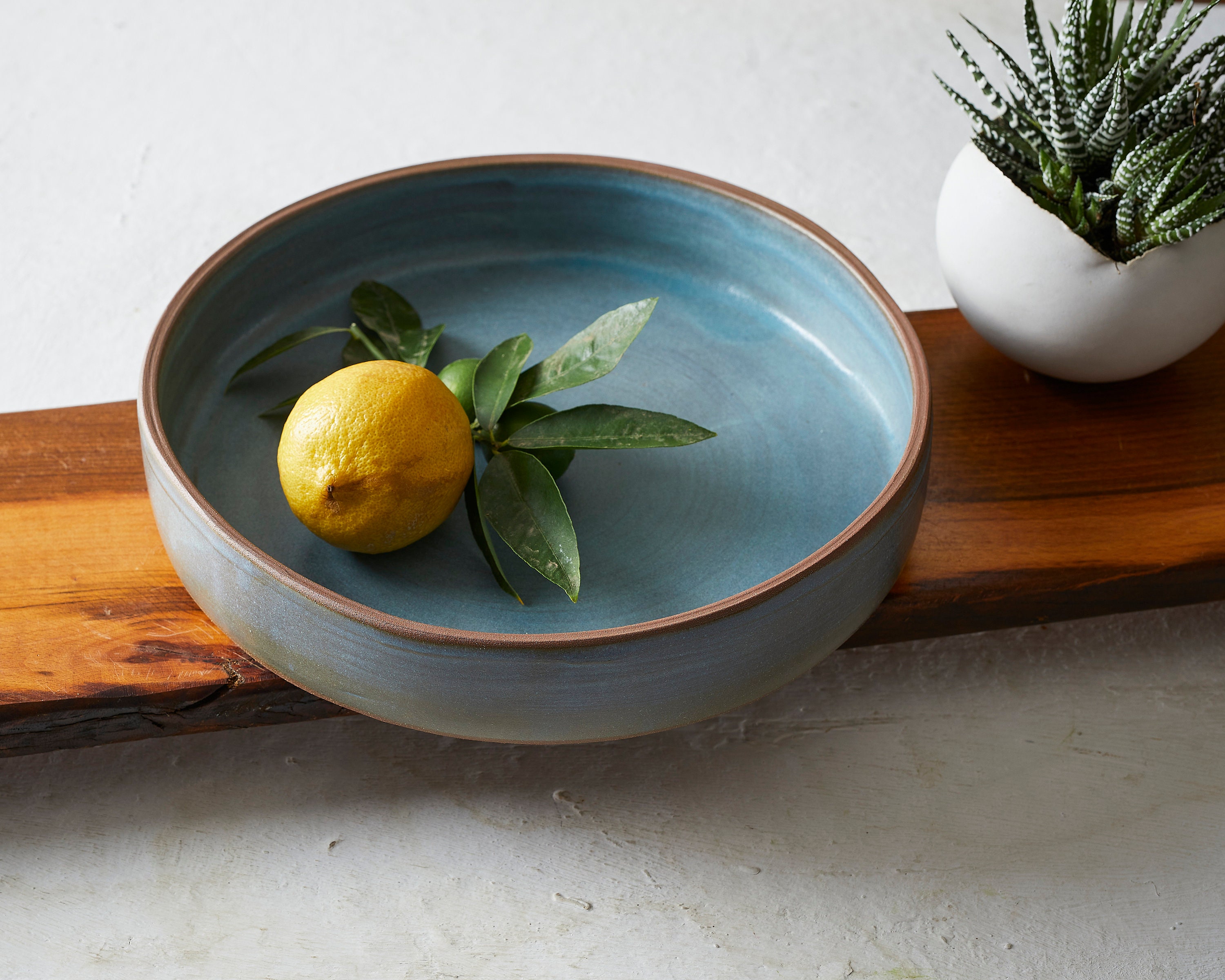 Casserole Ronde Bleue en Céramique de 10 Pouces, Plat Cuisson Au Four Poterie Fait à La Main, Poêle 