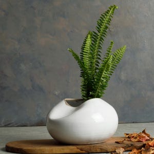 White Sculptural Ceramic Vase, Modern Abstract Flower Vase, Unique Round Pottery Decor, Minimalist Home Accent, Wedding Special Gift
