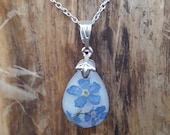 Necklace with Resin Pendant Forget-me-not - Drop - Minimalist - Forget me not - blossom - flower pendant - Nature - Terrarium - wedding