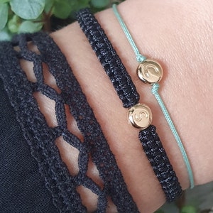 Pulsera inicial chapada en oro 3 micras 16K - pulsera nombre - pulsera letra - personalizada - pulsera amistad - pulsera macramé