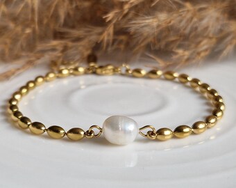 EDELSTAHL ARMBAND PERLE | 18K vergoldet | Süßwasserperle | minimalistisch | filigran | Brautschmuck | Hochzeit | wasserfest | stilvoll