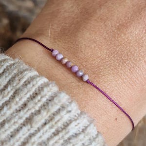 Zartes LEPIDOLITH Armband | Lepidolith Schmuck | Edelstein Armband | filigranes Edelsteinarmband | Freundschaftsarmband | Heilstein 画像 6