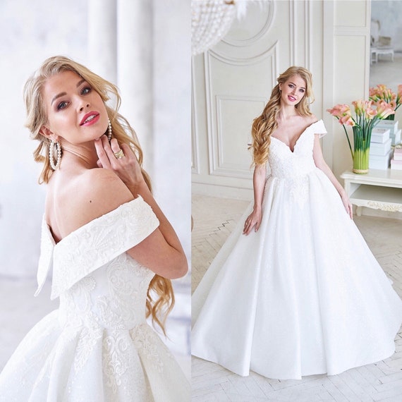 wedding dress elegant classic