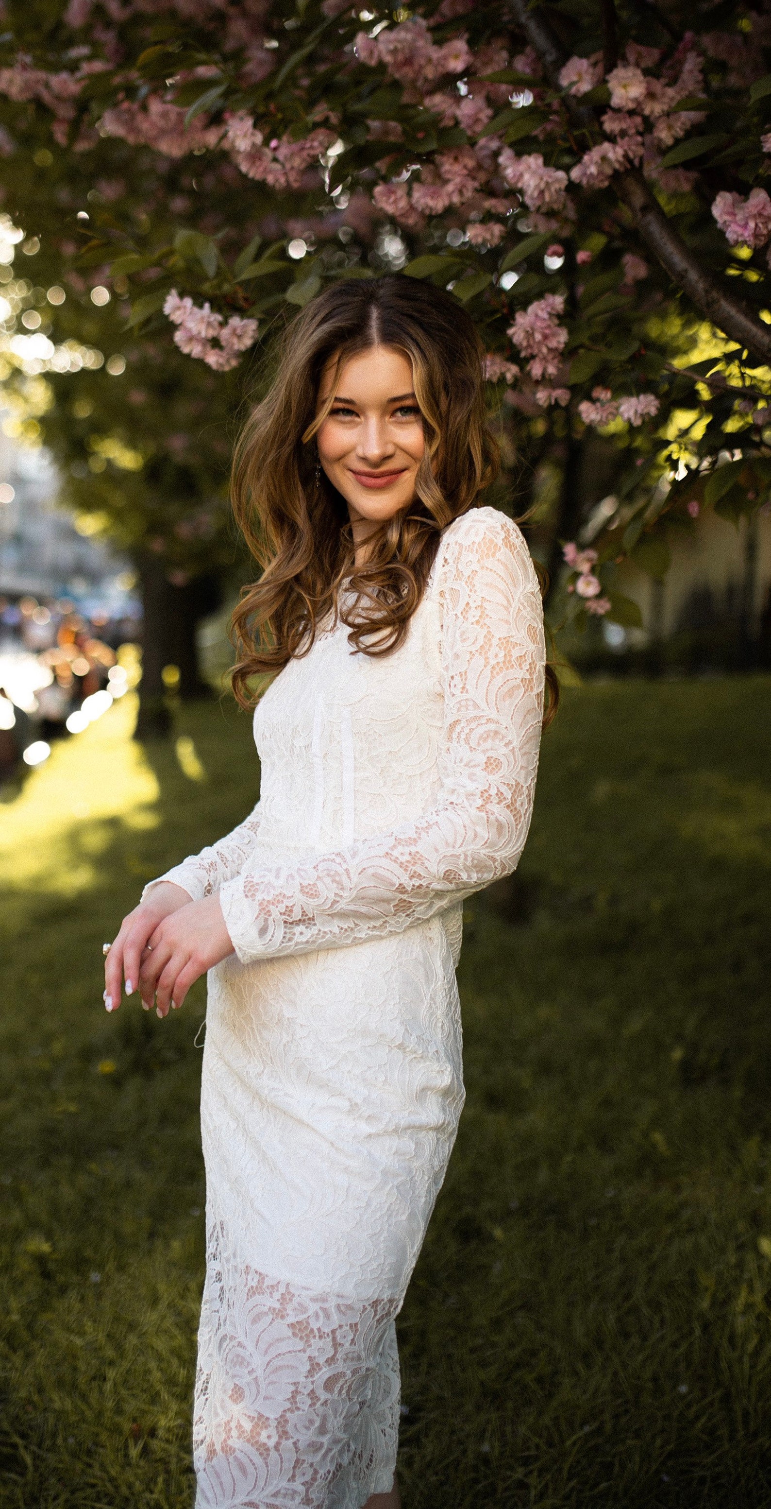 Short Fitted Lace Wedding Dress