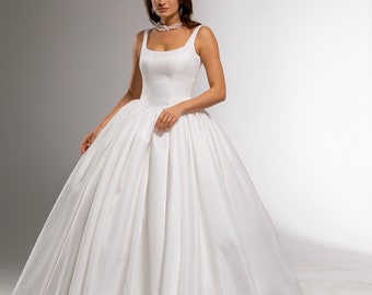 Simple elegant wedding  dress, Puffy princess wedding dress, queen wedding dress, royal wedding dress