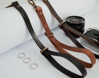 Wrist camera strap - Genuine Leather - Quick attachment - Quick release - Lobster carabiner attachment - Cognac Brown or Black -