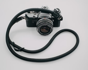 Black Rope Camera Strap – Handmade in Italy – Universal Fit for DSLR & Mirrorless – Durable and Stylish Vintage Design