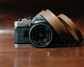 Personalized camera strap. Leather camera Strap - Scarf camera strap. Dslr Strap - poloroid camera strap. Cognac colour