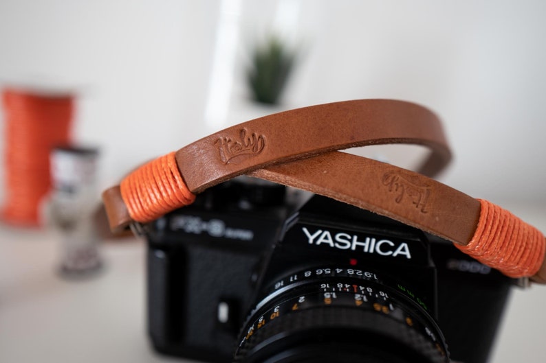 Custom lenght Black leather camera strap Red wire color personalized Vintage camerastrap