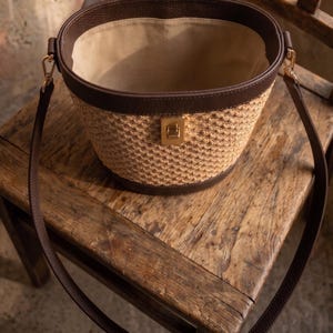 Leather and Raffia Bucket Bag, Handmade Straw Crossbody Bag, Made in Italy Summer Woven Purse, Vintage Style Artisan Leather Handbag image 5