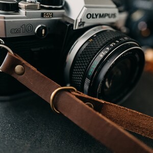 Genuine Leather Camera Wrist Strap Vintage and minimal design Color Brown, Black, Cognac, Dark Brown, Natural Camera strap Moro (Dark brown)