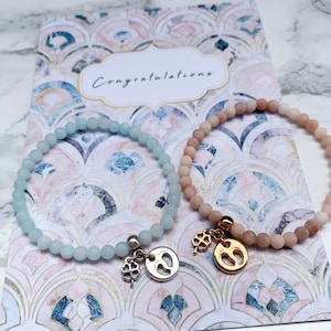 Armband, Baby Füße, Geschenk zur Geburt, Geschenk zur Schwangerschaft, Geschenk für werdende Mütter inklusive schmuckkarte