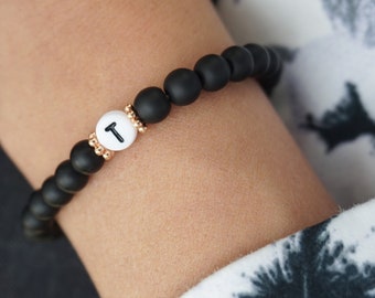 Initialen Armband jade perlen matt schwarz   Personalisiert,  Geschenk für Frauen, friendship bracelet, Partnerarmband, Weihnachtsgeschenk