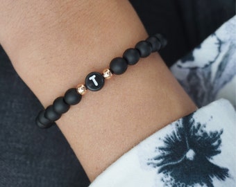 Bracelet d’amitié avec initiales perles de jade noires, cadeau pour femme, bracelet d’amitié, bracelet partenaire, cadeau de Noël