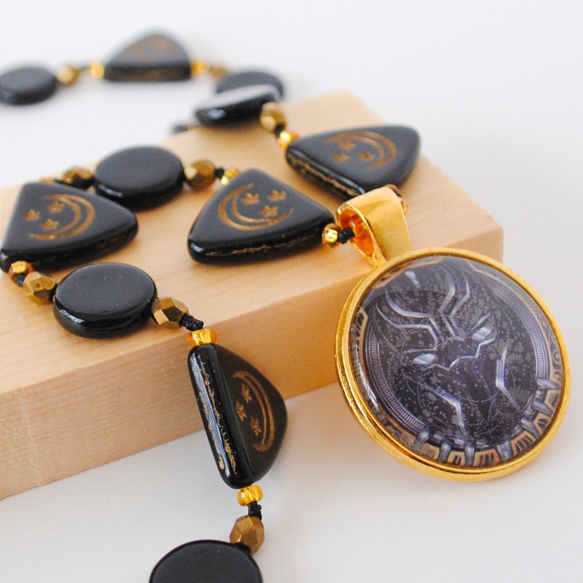 Gold Black Panther Necklace Hand 