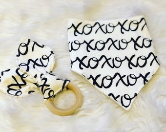 XOXO Teething Gift Set