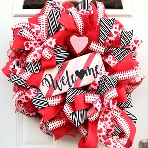 Welcome Valentine&#39;s Wreath, Red Pink Heart Wreath, Valentine&#39;s Day front door decor, Valentine&#39;s gift, porch decoration