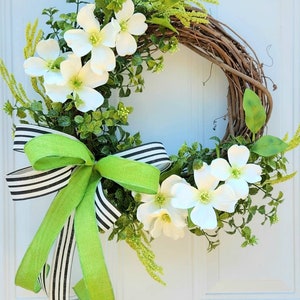 White floral wreath, farmhouse floral porch decor, simple grapevine wreath, front door wreath, Everyday wreath, year round entry decor