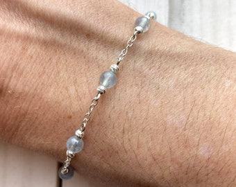 Aquamarine and sterling silver bracelet. March birthstone. Blue aquamarine and silver beads on a delicate silver chain. Gift for her.