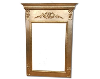 Trumeau Miroir Louis XV avec un décor de nœud. Reproduction à l'identique d'un trumeau miroir de cheminée. French décoration vintage