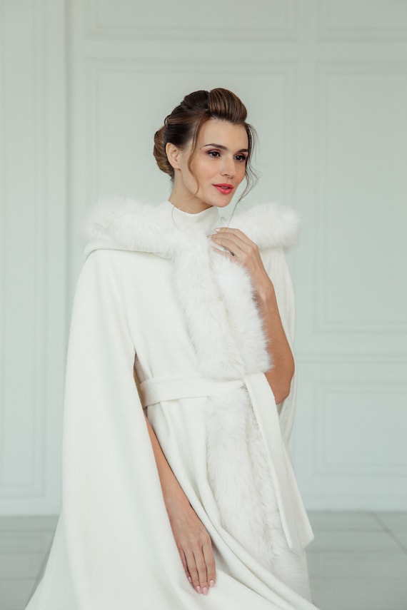 Cape De Mariée Longue 2 Mètres En Dentelle - Blanc Ou Ivoire - Personnalisable (Taille Sur Mesure 2 à 24)