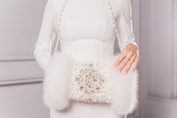 Arctic Fox Fur Bridal Hand Muff: Embroidered Winter Wedding  display picture 3