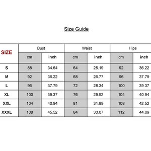 K&ouml;nnte beinhalten: Gr&ouml;&szlig;entabelle f&uuml;r Kleidung mit Ma&szlig;en in Zoll und Zentimetern. Die Tabelle zeigt Brust-, Taillen- und H&uuml;ftma&szlig;e f&uuml;r die Gr&ouml;&szlig;en S, M, L, XL, XXL und XXXL.