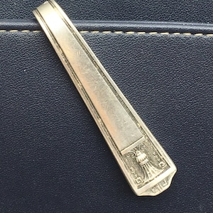 Century Vintage Purse Hook Clip Silver  Key Finder Key Ring Keychain Silverplate Silverware Antique Rose