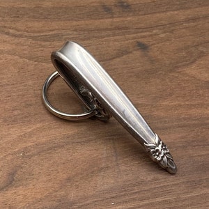Vintage Purse Hook Garland Clip Silver Key Finder Key Ring Keychain Silverplate Silverware Antique Rose