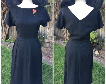 Vintage 50s / 60s black sheath wiggle dress linen