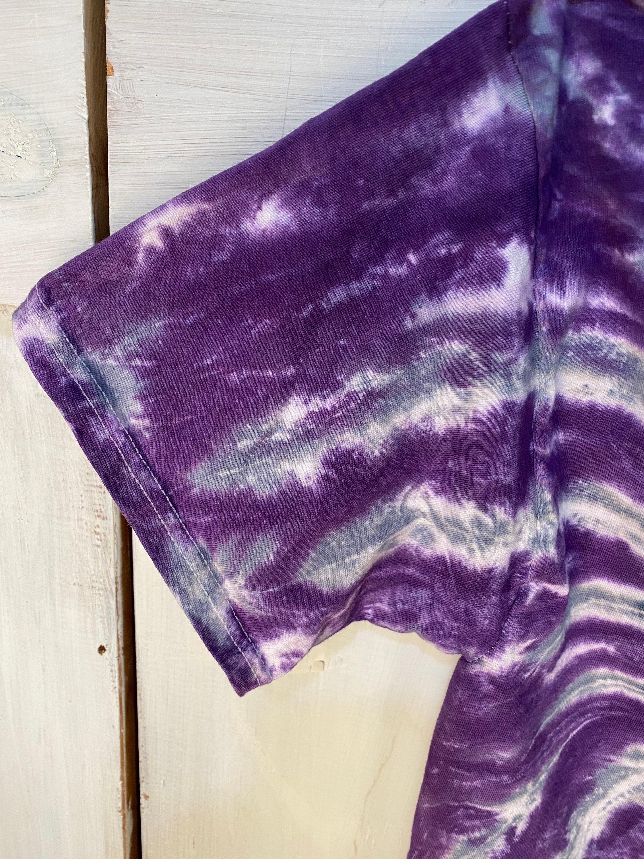 Short-Sleeve Tie-Dye Tee // Bliss purple black gray / | Etsy