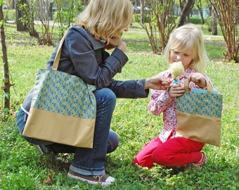 Matching Tote Bags, Mommy Me Set, Mother Daughter Set of Shoulder Pouches