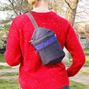 Bolso bandolera azul oscuro, cartera de cabestrillo para el pecho de festival y viaje, riñonera unisex, bolso sobre el hombro