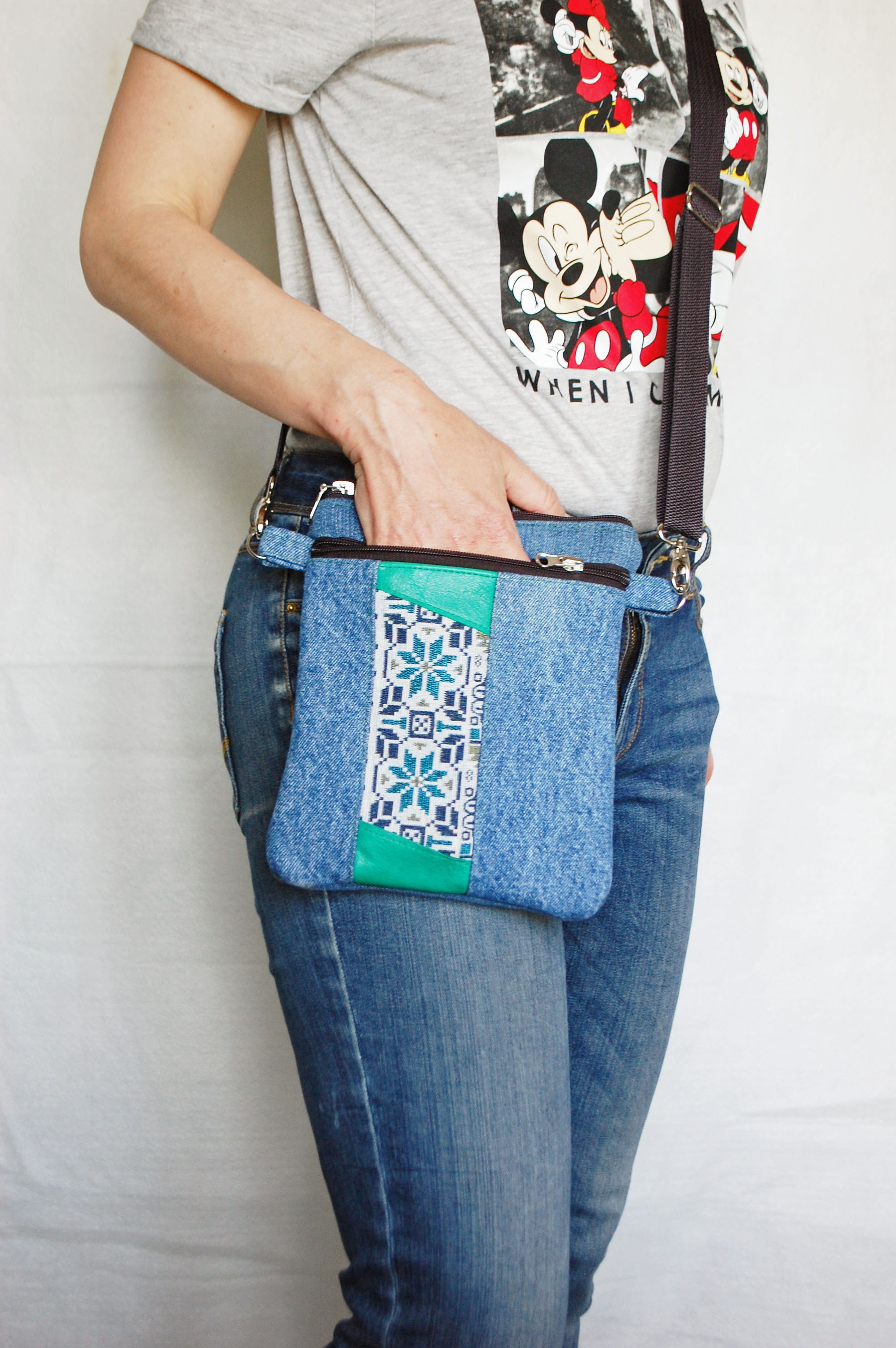 ショルダーバッグ・ポシェット VVV Teen Denim Mini Cross Bag BFK155 Washed Denim Mini Handbag with 2 Zip Compartments, Textured