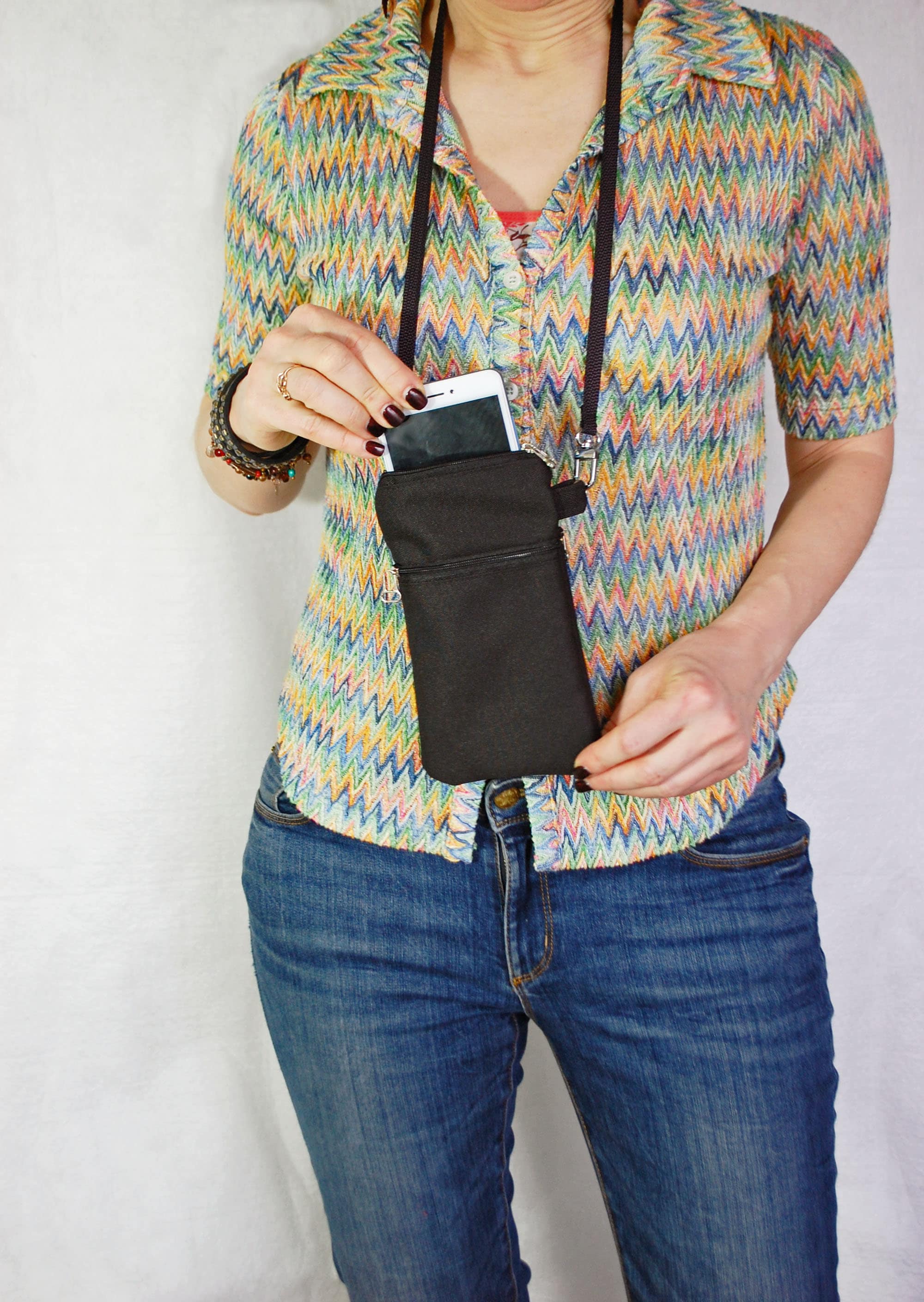 bolso pequeño para colgar del cuello o bandolera para teléfono móvil