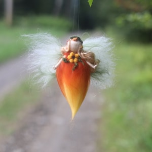Needle felted fall sunflower fairy with ombre orange dress, Waldorf inspired autumn flower fairy, Fall wool fairy with ombre colors