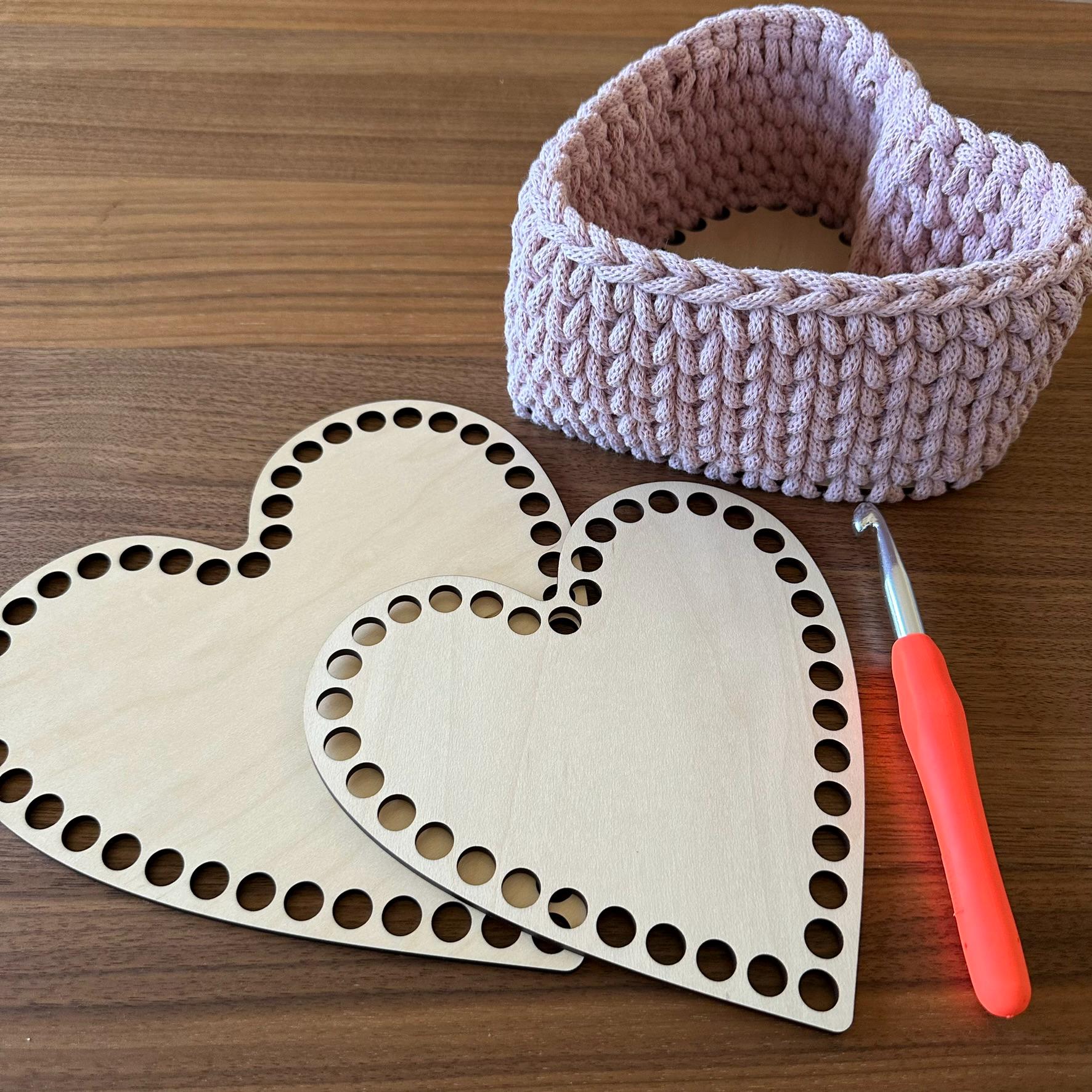 Come Realizzare all’Uncinetto le Presine a Forma di Cuore – Arte del Ricamo