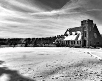 Iglesia de Piedra en Blanco y Negro