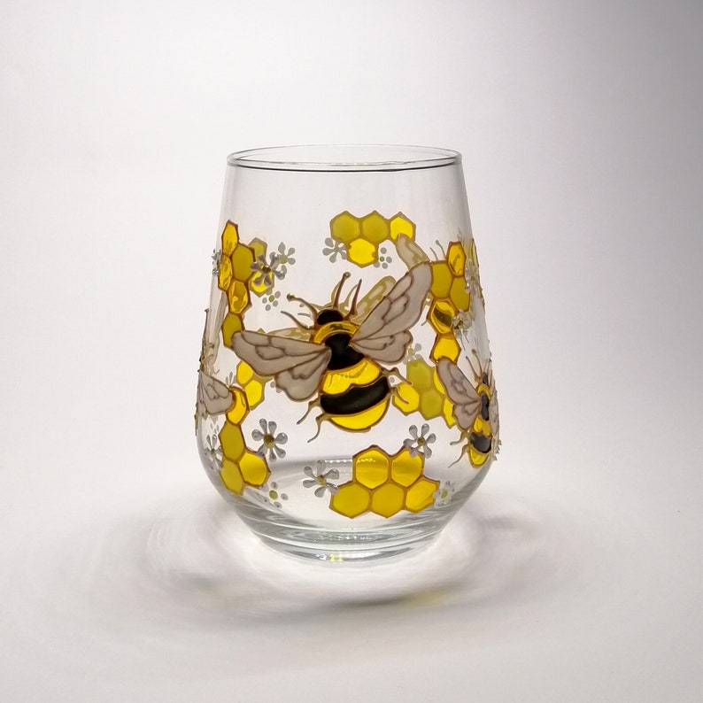 Bee wine glass personalised Hand painted bee wine tumbler New home gift Bee lover gift for boyfriend Anniversary Gift for parents