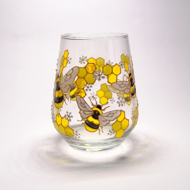 Bee wine glass personalised Hand painted bee wine tumbler New home gift Bee lover gift for boyfriend Anniversary Gift for parents