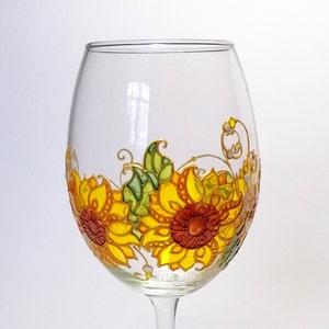 Personalised wine glass Sunflower Hand painted wine glass with flowers Wedding glasses Bithday gift for wine lover Summer