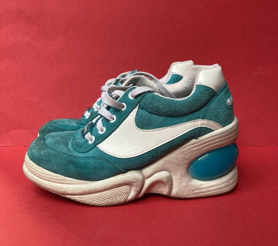 SKECHERS Suede PLATFORM TRAINERS Size 8 