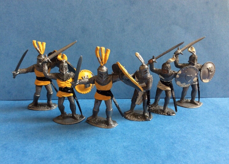TIMPO X6 Medieval Knights Plastic TOY SOLDIERS 1950s Rare | Etsy