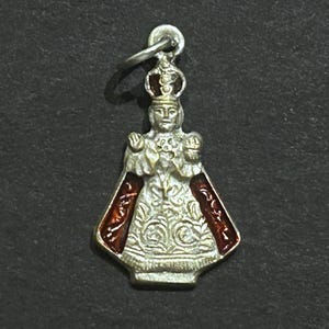 Vintage Infant of Prague Religious Medal/Charm, Baby Jesus Figural Charm, Sacred Heart on the Reverse, Vintage Catholic Charm
