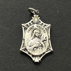 Antique St Teresa of the Child Jesus Religious Medal, Love The Holy Child Jesus, The Little Flower Of Jesus Medal, Antique Catholic Medal