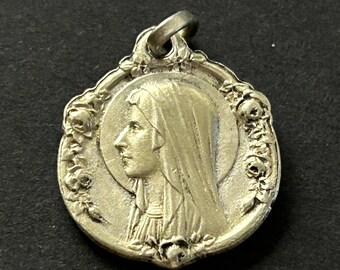 Antique Holy Virgin Mary Medal/Pendant, Lourdes Charm, Antique Religious Medal, Apparition of Mary on the Reverse, Lourdes Medal